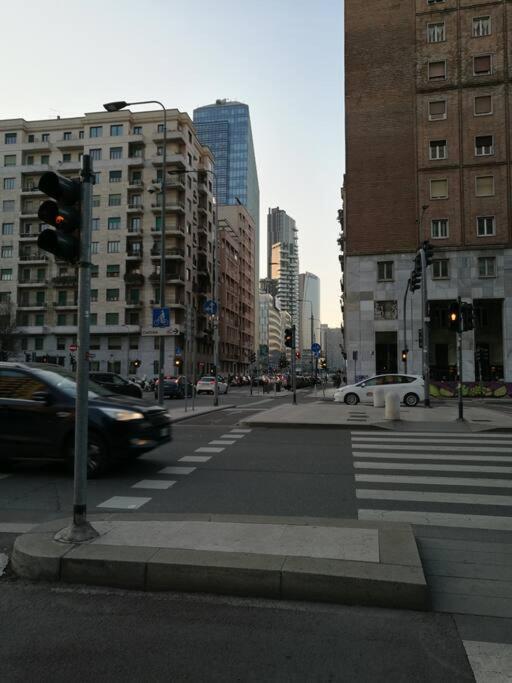 Suite Mm3/Repubblica, 2 Min. Da Staz. Centrale 밀라노 외부 사진